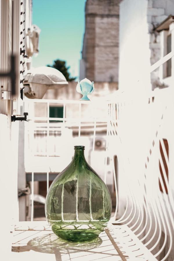 Tetti Bianchi - Deva'S Suite Home 오스투니 외부 사진
